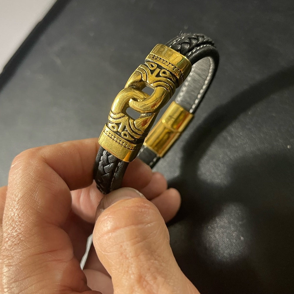 Elegant Black and Gold Tone and Stainless Leather Bracelet